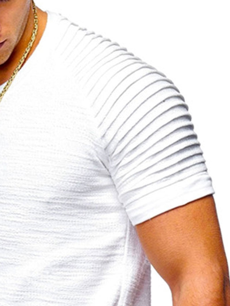 Camiseta con dobladillo curvo y manga plisada