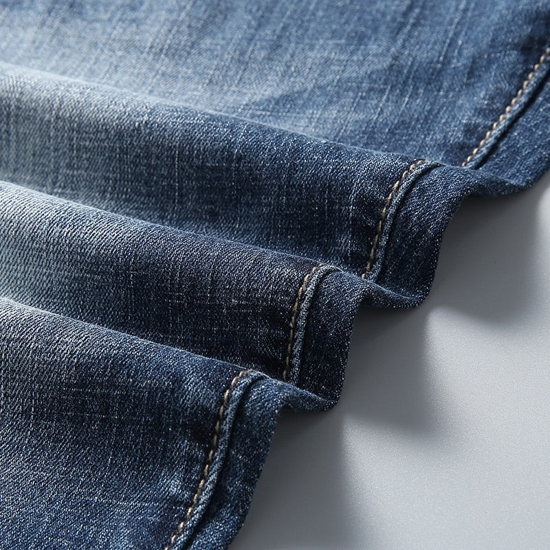 Pantalones vaqueros cortos elásticos para hombre